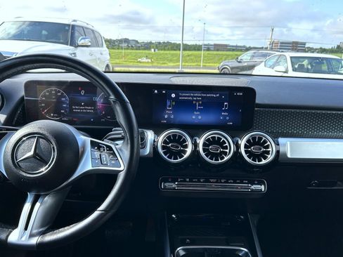 Used 2024 Mercedes-Benz GLB 250 image 13