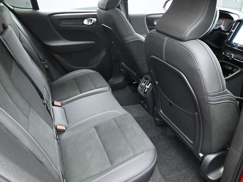 Used 2023 Volvo C40 P8 Recharge Ultimate AWD/4WD image 30