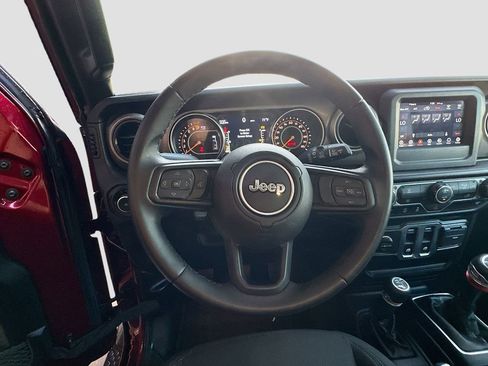 Used 2021 Jeep Wrangler Sport AWD/4WD image 12