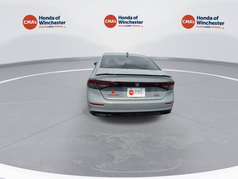 Used 2024 Honda Accord Touring image 7