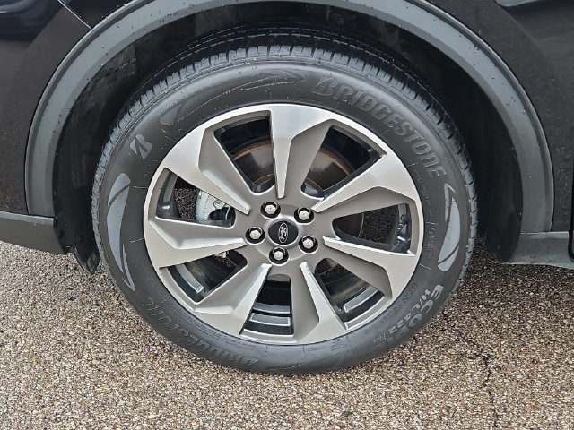 Certified 2023 Ford Escape Platinum AWD/4WD image 9