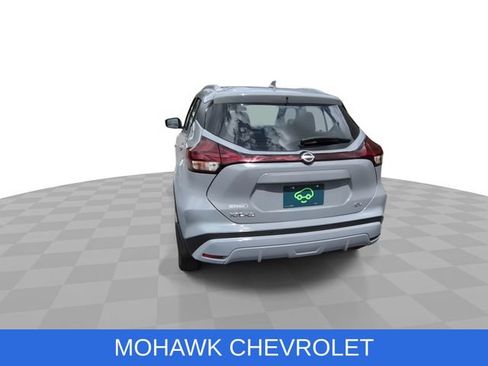 Used 2023 Nissan Kicks SV FWD image 7