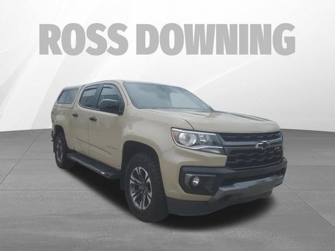 Used 2022 Chevrolet Colorado Z71 AWD/4WD image 3
