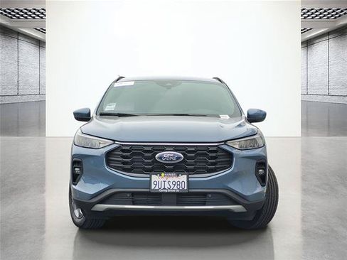 Certified 2025 Ford Escape ST-Line Select w/ Tech Pack #1 AWD/4WD image 4