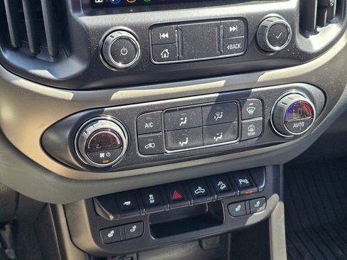 Used 2022 Chevrolet Colorado Z71 RWD image 27