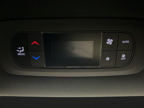 New 2026 Chrysler Voyager LX FWD image 34
