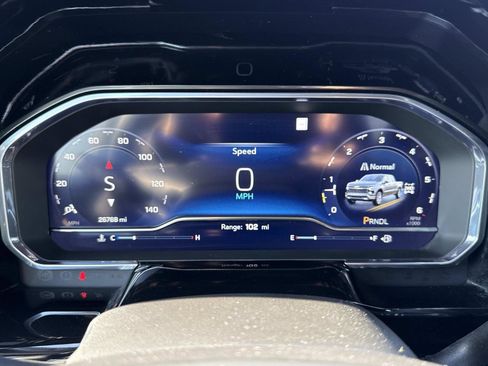 Used 2022 Chevrolet Silverado 1500 LT image 10