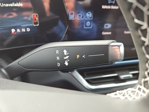 New 2026 Chevrolet Equinox EV LT AWD/4WD image 42