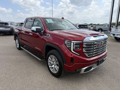 Used 2023 GMC Sierra 1500 Denali w/ Denali Carbonpro Edition AWD/4WD image 45