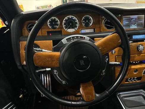 Used 2006 Rolls-Royce Phantom Sedan RWD image 17
