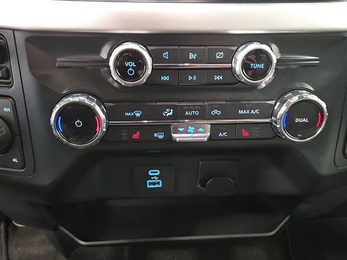 Used 2022 Ford F150 XLT w/ Equipment Group 302A High AWD/4WD image 6