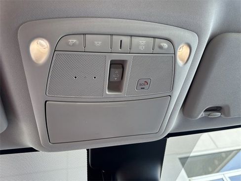 Used 2022 Nissan Rogue Sport SL w/ Premium Package image 27