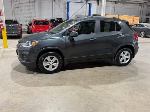 Used 2019 Chevrolet Trax LT w/ LT Convenience Package AWD/4WD image 1