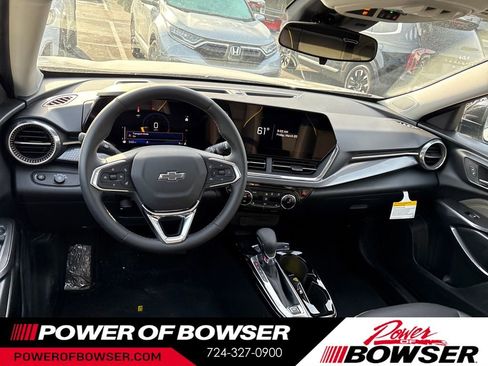 New 2026 Chevrolet Trax ACTIV w/ Sunroof Package FWD image 6