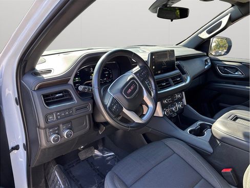 Used 2022 GMC Yukon XL SLE AWD/4WD image 6
