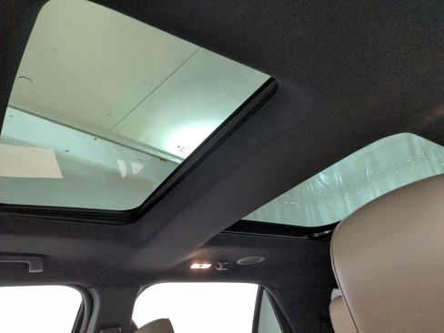 Used 2019 Ford Explorer Limited w/ Class III Trailer Tow Package AWD/4WD image 18