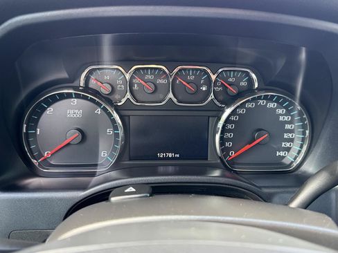 Used 2018 Chevrolet Silverado 1500 LT w/ All Star Edition RWD image 33