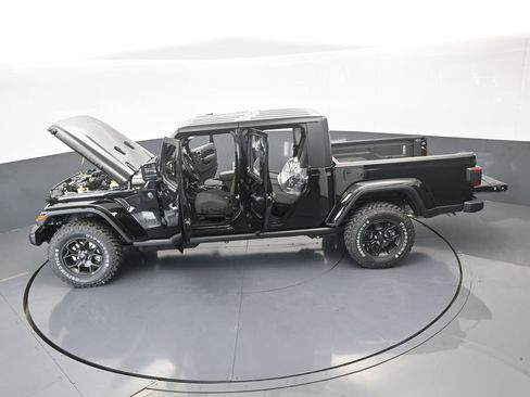 New 2026 Jeep Gladiator Willys image 62