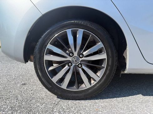 Used 2015 Honda Fit EX image 32