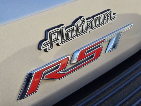 Used 2021 Chevrolet Tahoe RST w/ Luxury Package image 15