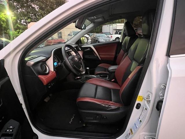 Used 2014 Toyota RAV4 Limited AWD/4WD image 10