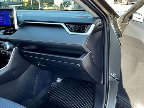 Certified 2023 Toyota RAV4 LE image 19