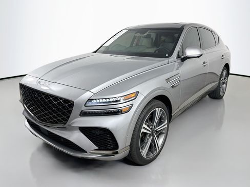 Used 2025 Genesis GV80 3.5T e-SC AWD/4WD image 3