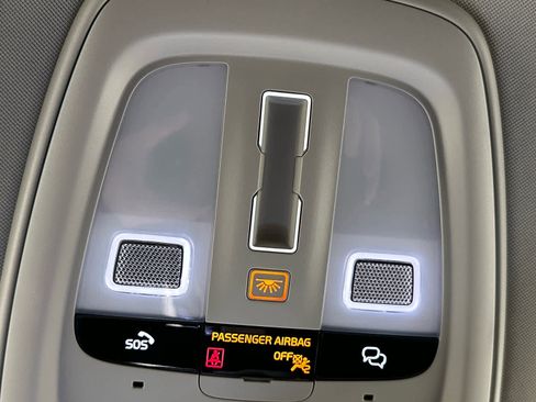 Used 2025 Volvo XC90 B6 Plus w/ Protection Package Premier image 41