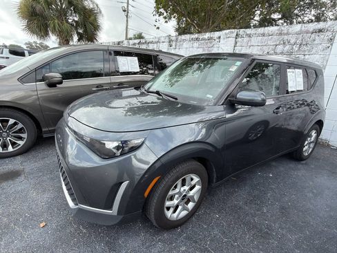 Certified 2024 Kia Soul LX w/ Option Group 015 FWD image 6