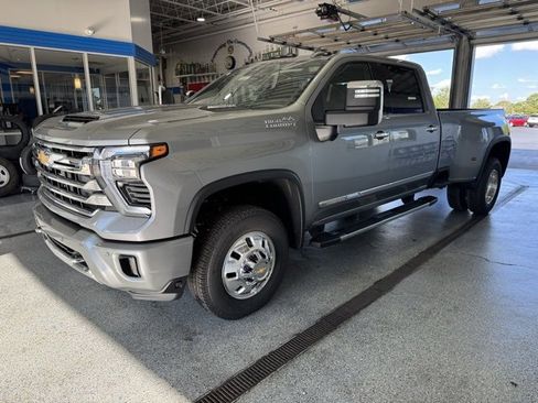 New 2026 Chevrolet Silverado 3500 High Country w/ High Country Premium Package image 4
