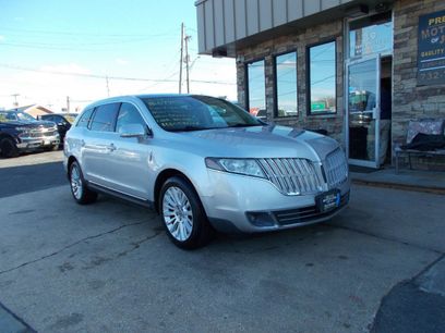 Used 2012 Lincoln MKT FWD