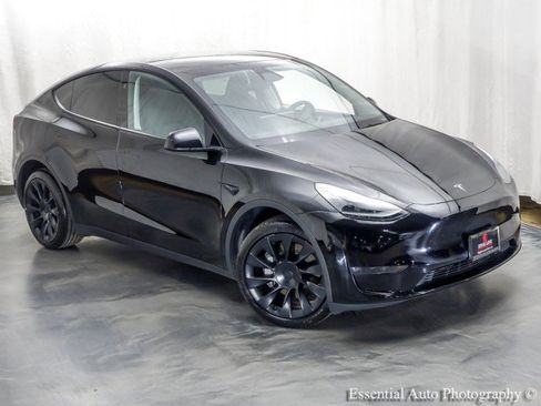 Used 2024 Tesla Model Y Long Range image 5