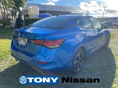 Used 2025 Nissan Sentra SV FWD image 7