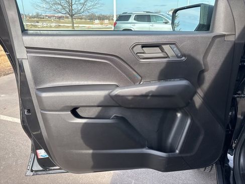 Used 2024 Chevrolet Colorado Trail Boss w/ Advanced Trailering Package AWD/4WD image 15