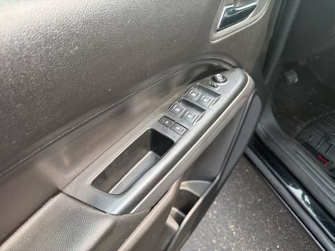 Used 2018 Chevrolet Colorado LT AWD/4WD image 13