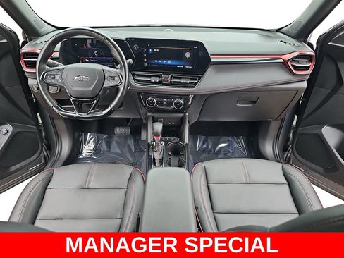 Used 2024 Chevrolet TrailBlazer RS w/ Convenience Package AWD/4WD image 9
