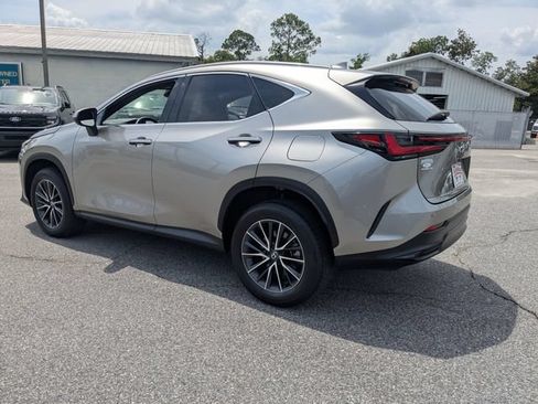 Used 2025 Lexus NX 250 FWD w/ Towing Package (2000 Lbs) image 6