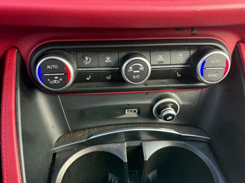 Used 2021 Alfa Romeo Stelvio Ti w/ Active Assist 2 Package TI image 27