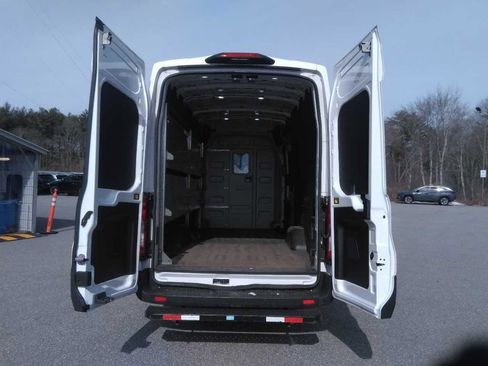 Used 2022 Ford E-Transit 148 High Roof Extended w/ Load Area Protection Package image 10