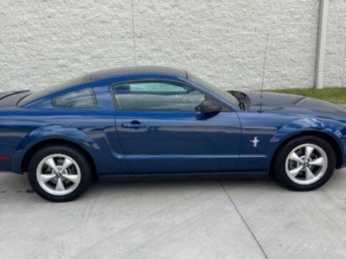 Used 2007 Ford Mustang Coupe RWD image 18