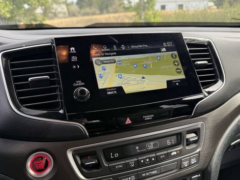Used 2023 Honda Passport TrailSport image 5