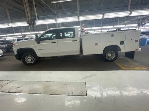 Used 2022 Chevrolet Silverado 3500 W/T w/ WT Fleet Convenience Package AWD/4WD image 6