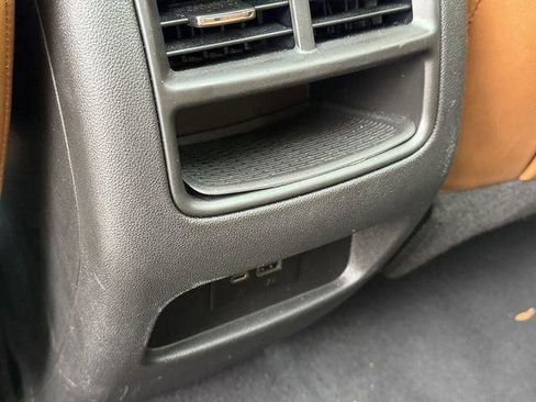 Used 2022 Cadillac XT5 Premium Luxury w/ LPO, Floor Liner Package image 31