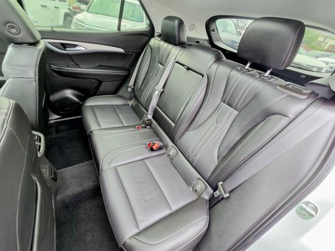 Used 2024 Buick Envision Avenir image 37