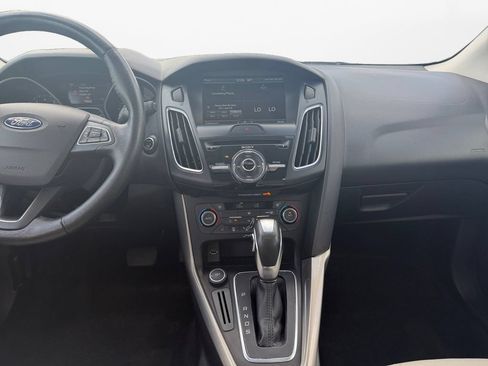 Used 2015 Ford Focus Titanium FWD image 10