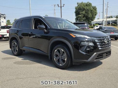 Certified 2025 Nissan Rogue SV w/ SV Premium Package FWD image 7