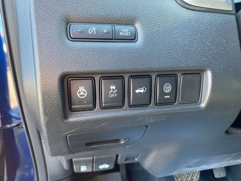 Used 2022 Nissan Murano Platinum AWD/4WD image 17
