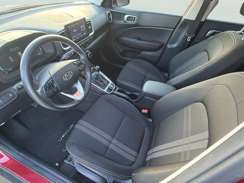 Used 2023 Hyundai Venue SEL w/ Cargo Package FWD image 18