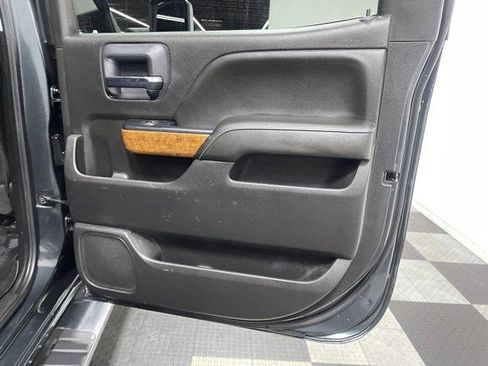 Used 2018 Chevrolet Silverado 2500 High Country w/ Duramax Plus Package AWD/4WD image 13