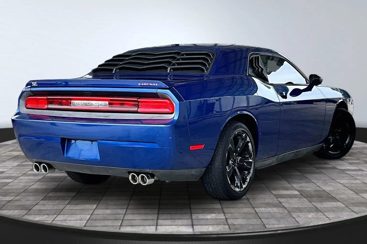 Used 2012 Dodge Challenger R/T RWD image 6